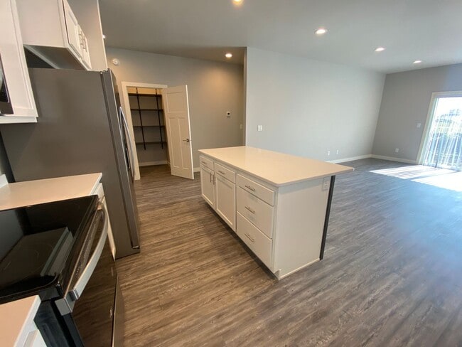 Foto del edificio - Updated 3 bed, 2 bath Horace Home!!