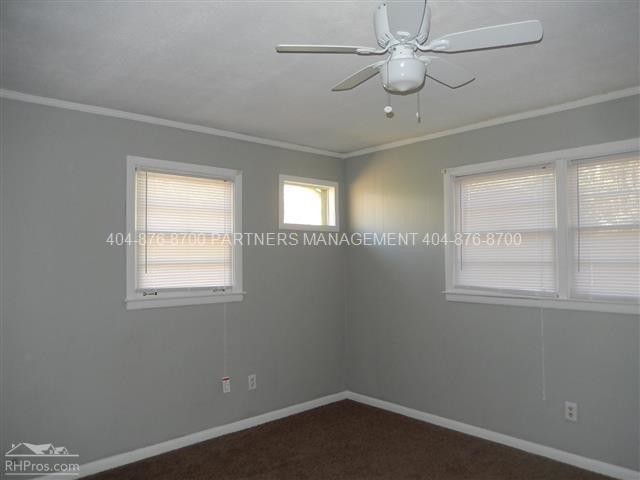 Building Photo - 2394 Cresta Dr