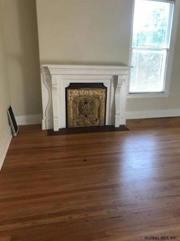 1356 Union St, Schenectady, NY 12308 Apartment for Rent in