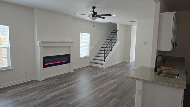 Foto del edificio - 1210 Pennock Dr