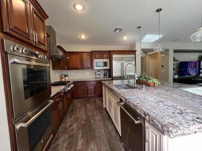 Building Photo - 7047 Fort Union Ct