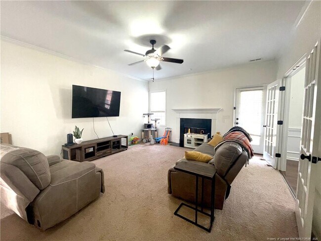 Foto del edificio - 352 Old Field Loop