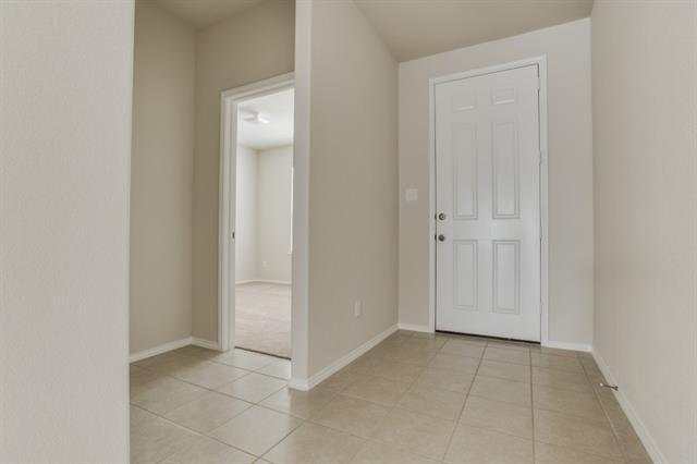 Foto del edificio - 9128 Blackstone Dr