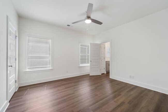 Foto del edificio - Be the 1st to live in this 3 bedroom house...