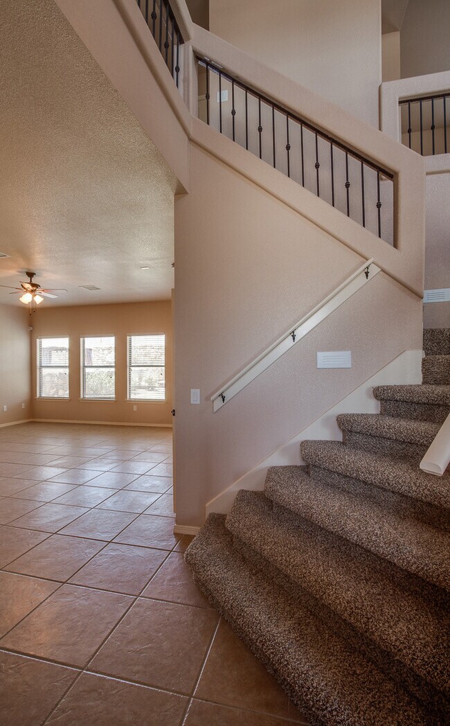Foto del edificio - Stunning home for rent in Northeast El Paso