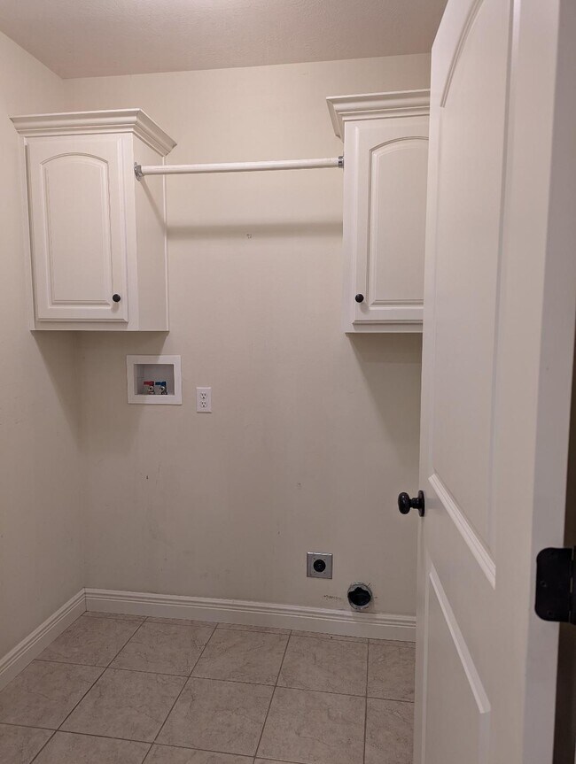 Foto del edificio - 530 Highlandville Rd