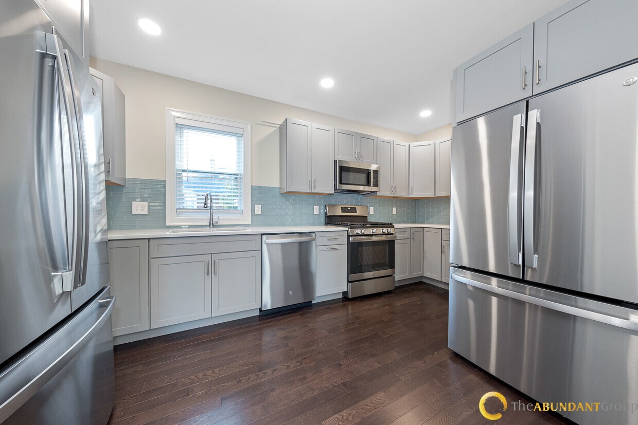 161 4th St Unit 2A, Medford, MA 02155 Condo for Rent in Medford, MA