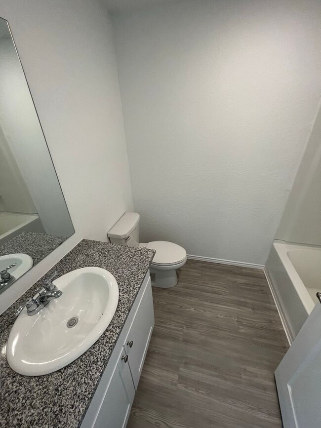 Building Photo - For Rent: Modern 3 Bed | 2 Bath | 2-Car Garage Home in Mission del Lago Community