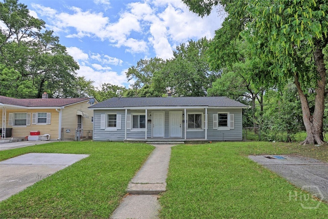 Primary Photo - 1013 Carroll St