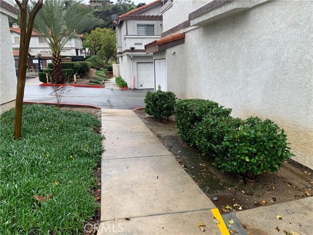 Foto del edificio - 24224 Sylvan Glen Rd