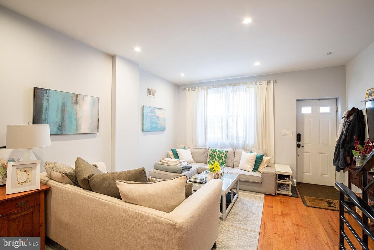 Foto principal - 1268 S Bucknell St