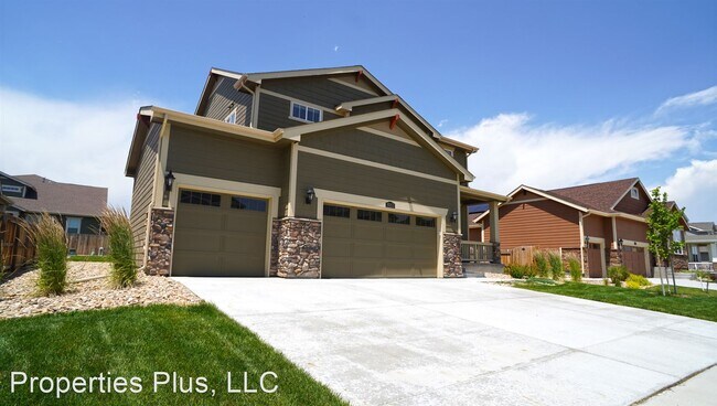 Building Photo - 4 br, 3.5 bath House - 16053 Columbine St