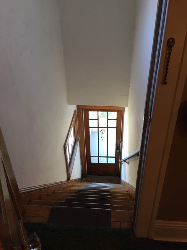 Front entrance - 42 Pinewood Ave