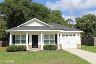 Building Photo - 282 Bridgewater Ln