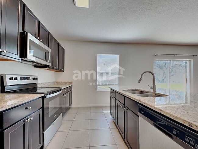 Foto del edificio - 35900 Jenny Lynne Cir