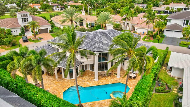 Building Photo - 250 Fan Palm Rd
