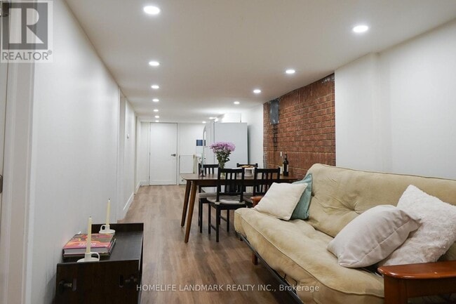 Building Photo - 479 Whitmore Ave