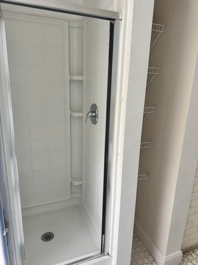 Glass shower - 3137 N Calvert St