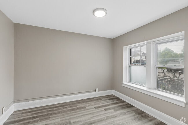 2BR, 1BA - 900SF - Bedroom - Edge Park Apartments
