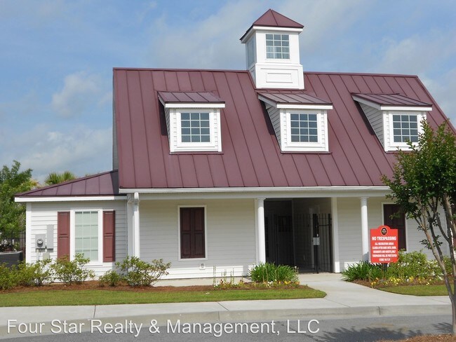 Building Photo - 3 br, 2.5 bath House - 23 Fairgreen St.
