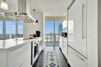 Building Photo - 1100 Biscayne Blvd
