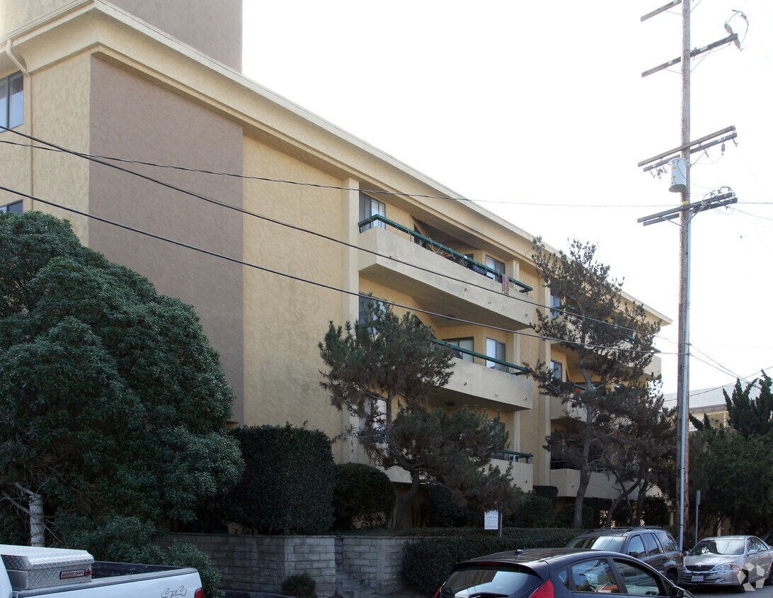 Foto del edificio - 110 Hurricane St