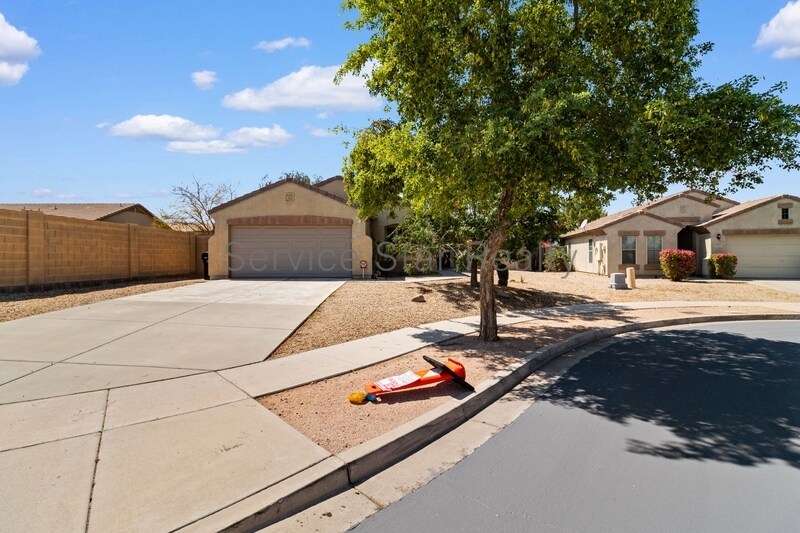 Foto principal - 6010 S 15th Dr