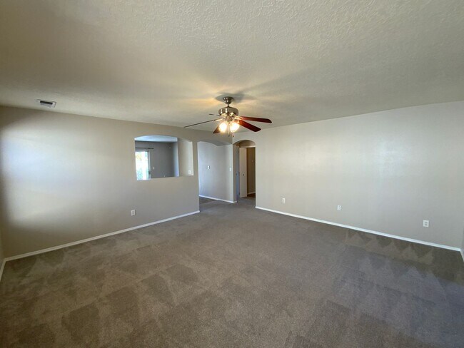 Foto del edificio - 3 Bedroom Single Story Home Available in V...