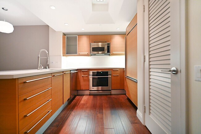Foto del edificio - Turnberry Towers 2705W-City/Golf Course Vi...