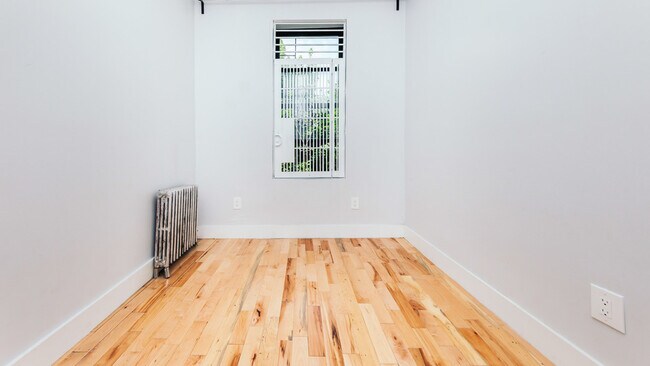 Foto del edificio - 765 MacDonough St
