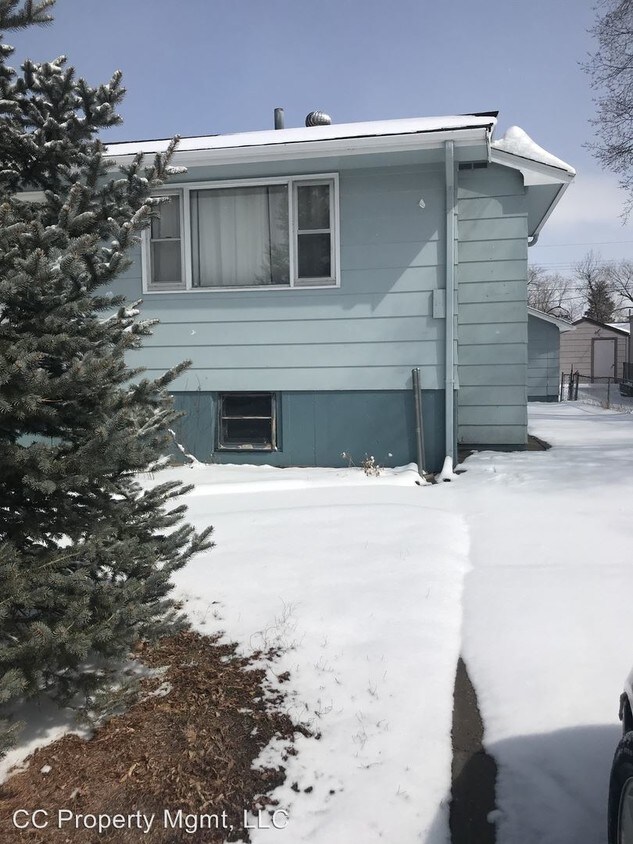 Primary Photo - 2 br, 1 bath House - 806 Blaine Ave