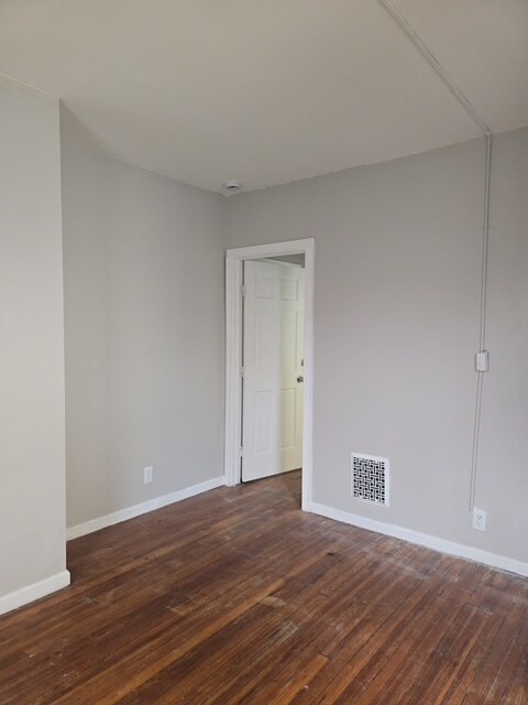 Foto del edificio - 23 Elmwood Ave