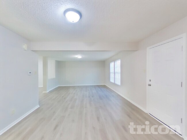 Foto del edificio - 10775 Wymm Ln