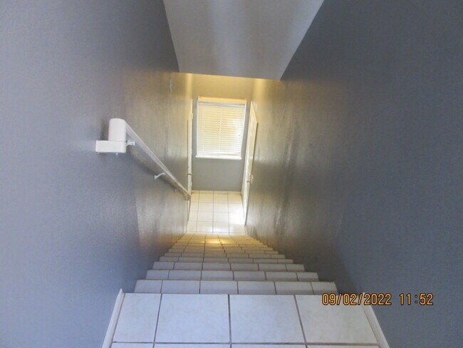 Building Photo - 8004 Celestial Ave