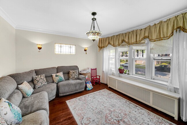 Foto del edificio - 3624 Wisconsin Ave