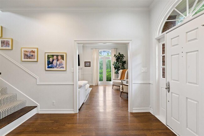 Foto del edificio - 2922 Thousand Oaks Dr