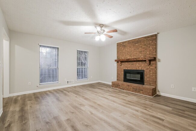 Foto del edificio - 2812 Country Farms Ct