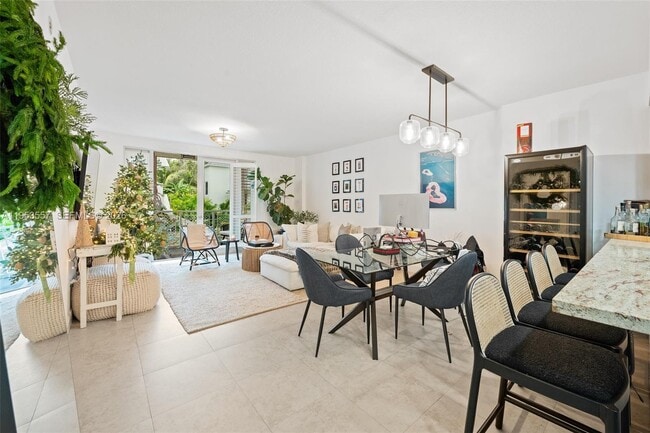 Building Photo - 3540 Main Hwy