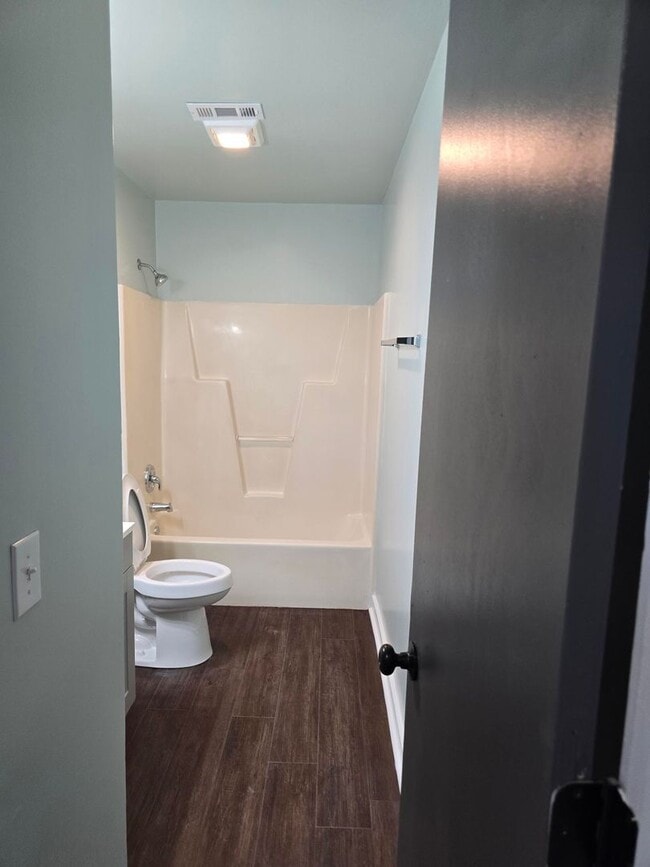 Building Photo - Coming  Soon- Newly  Renovated