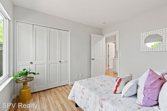 Foto del edificio - 4 br, 2 bath House - 1253 Boynton Ave