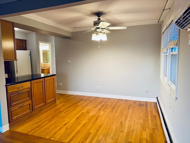 Foto del edificio - 11255 S Roberts Rd