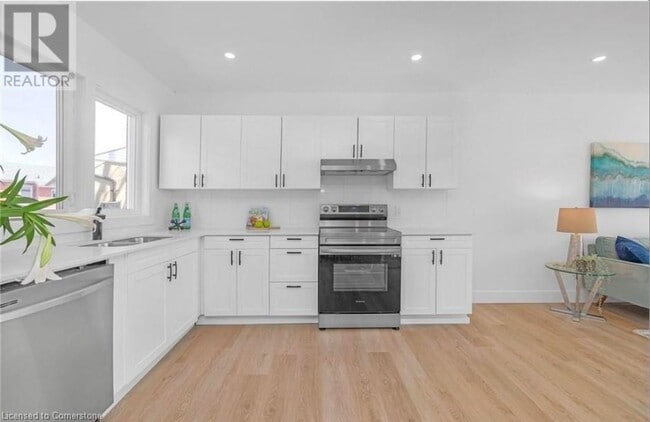 Building Photo - 1029 Shepherds Dr