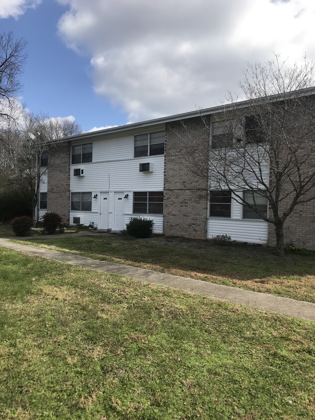 2441 Old Knoxville Pike, Maryville, TN 37804 - Apartments in Maryville ...