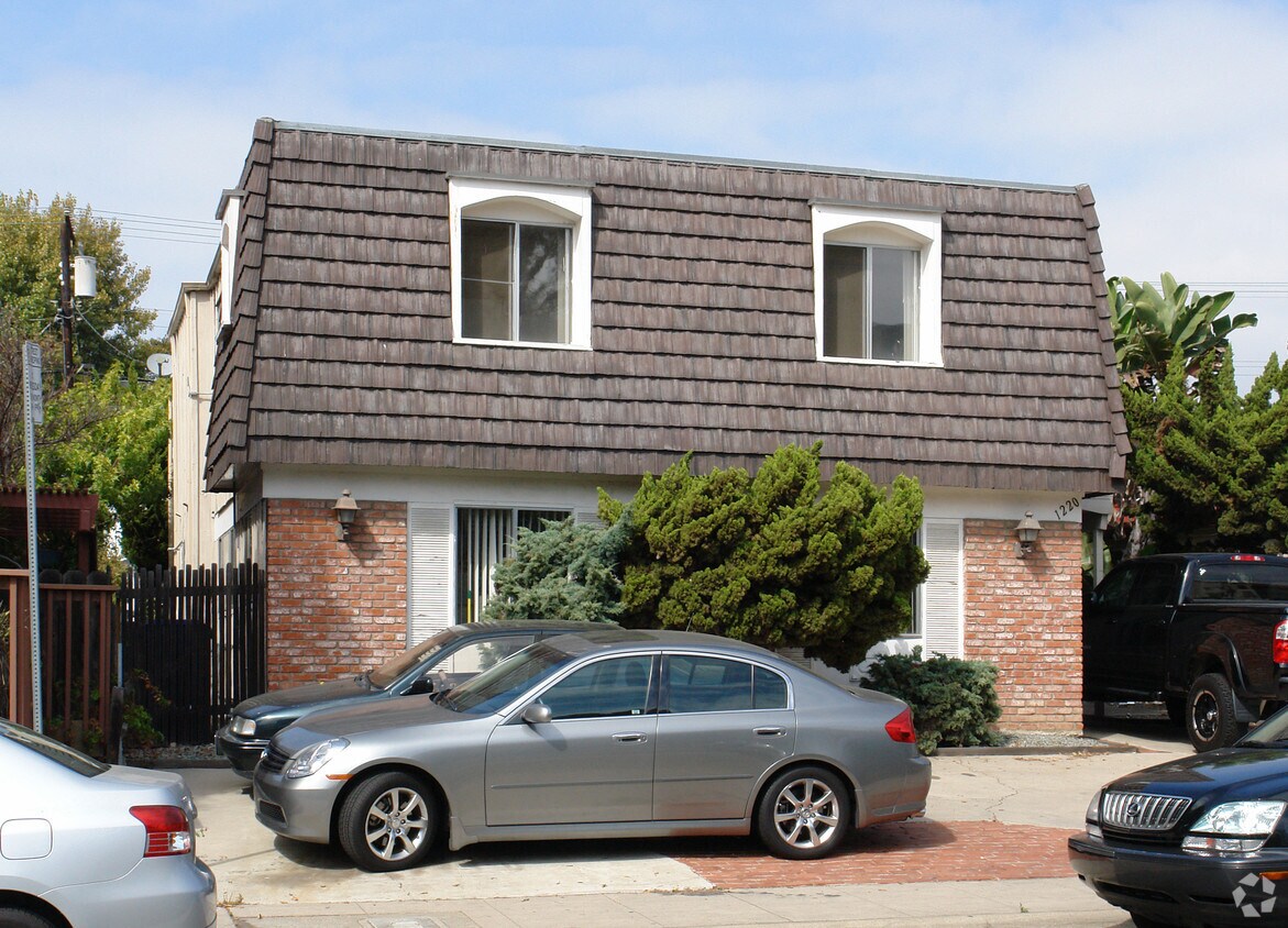 Foto del edificio - 1220 Pacific Beach Dr