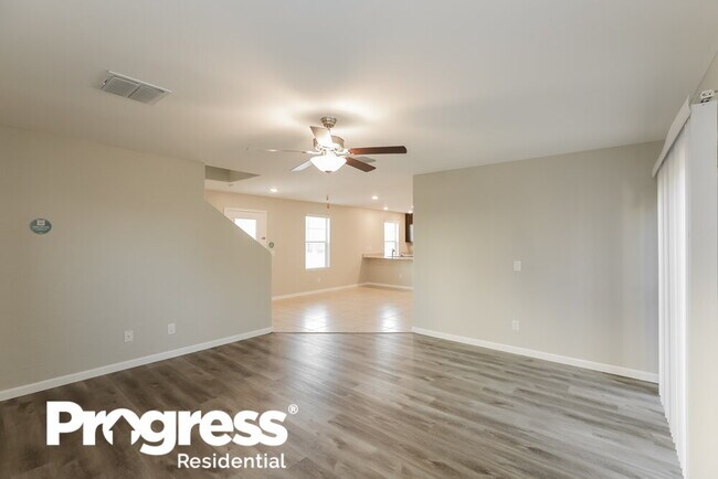 Building Photo - 8039 W Agora Ln