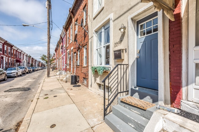 Building Photo - 2017 Pierce St