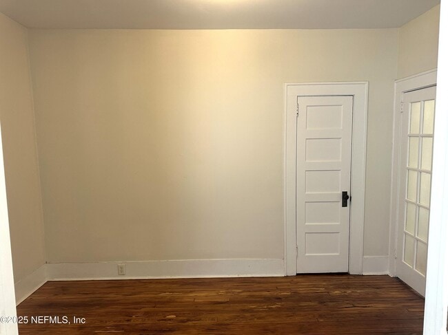 Building Photo - 1732 Naldo Ave