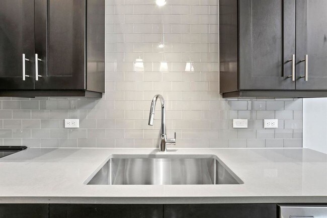 Foto del edificio - 3110 N Houston St