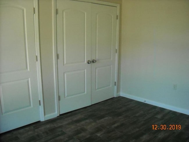 Building Photo - 8055 Rosewood St