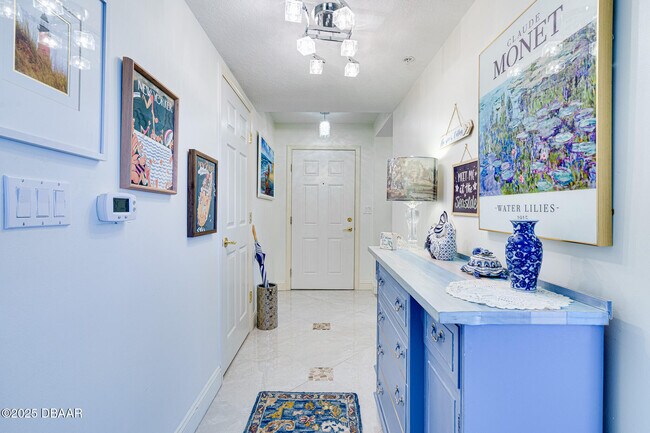 Foto del edificio - 4650 Links Village Dr